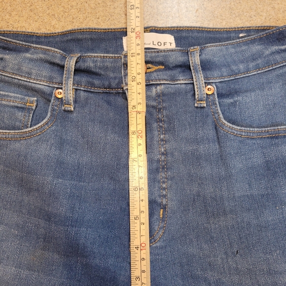LOFT Curvy High Waist Flare Crop Denim Jeans With Raw Hem Size 29 - Picture 4 of 13